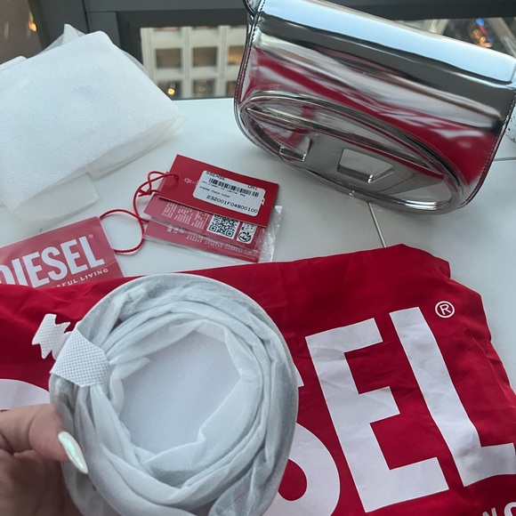 Diesel 1 DR Bag  - Silver - Picture 3 of 6